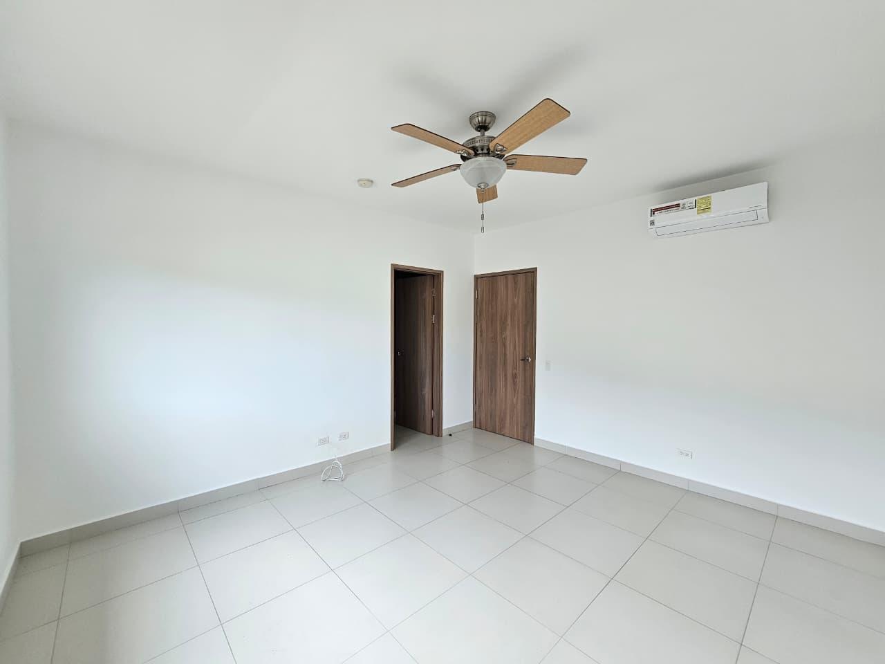 Gallery image 18