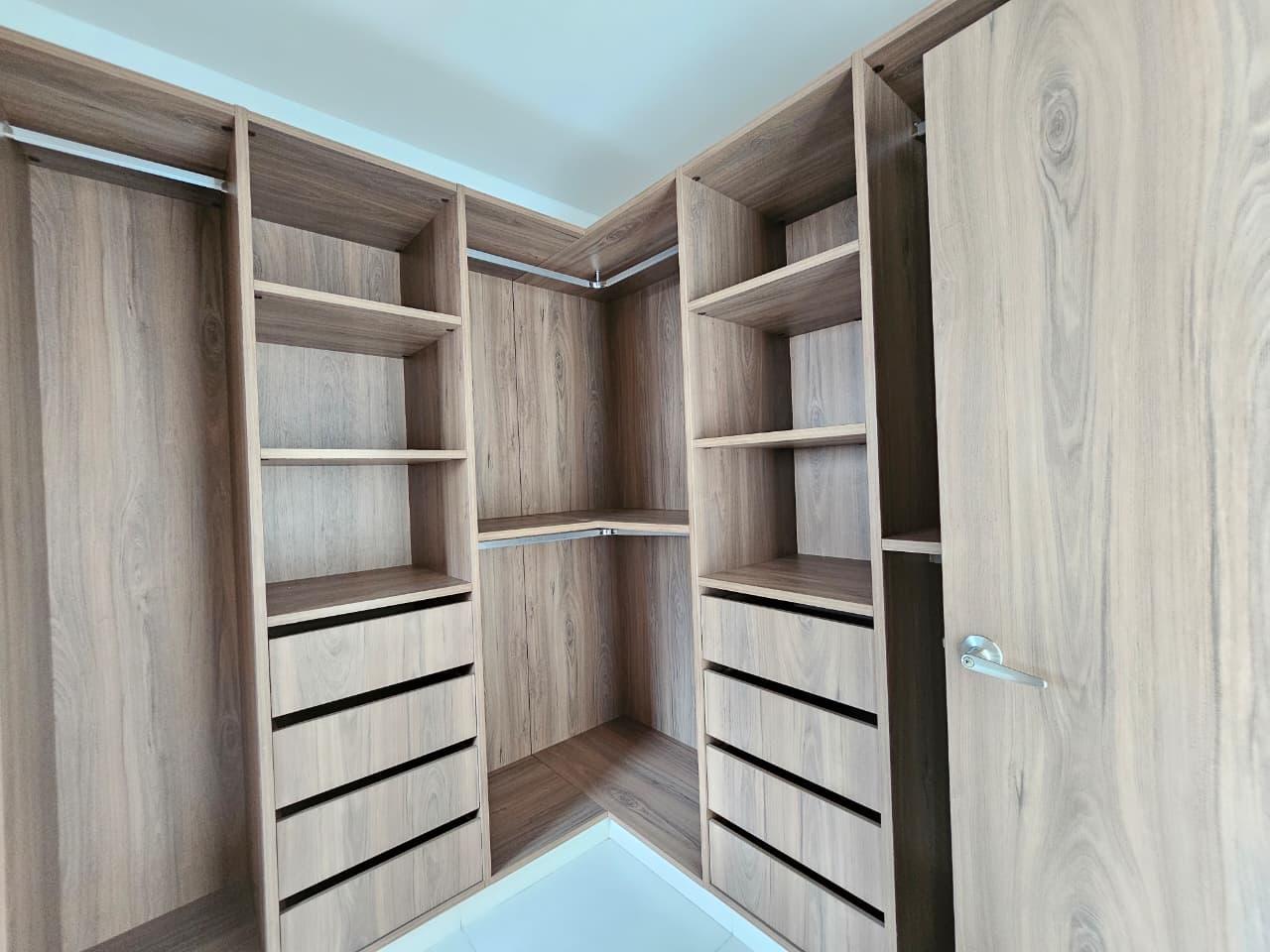 Gallery image 12