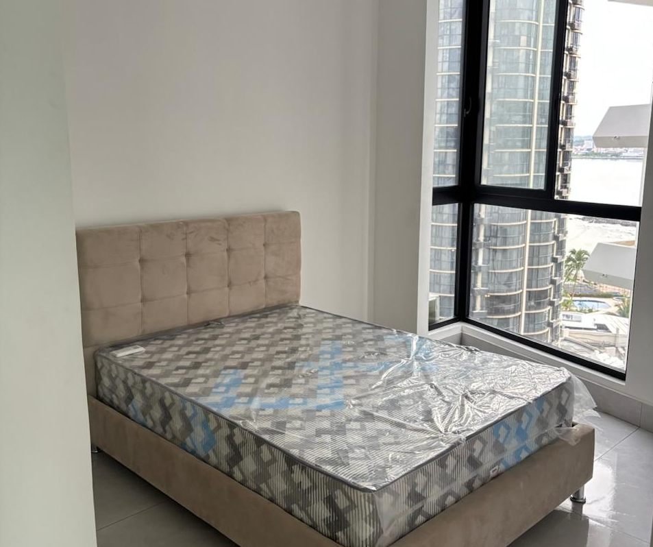 Gallery image 12