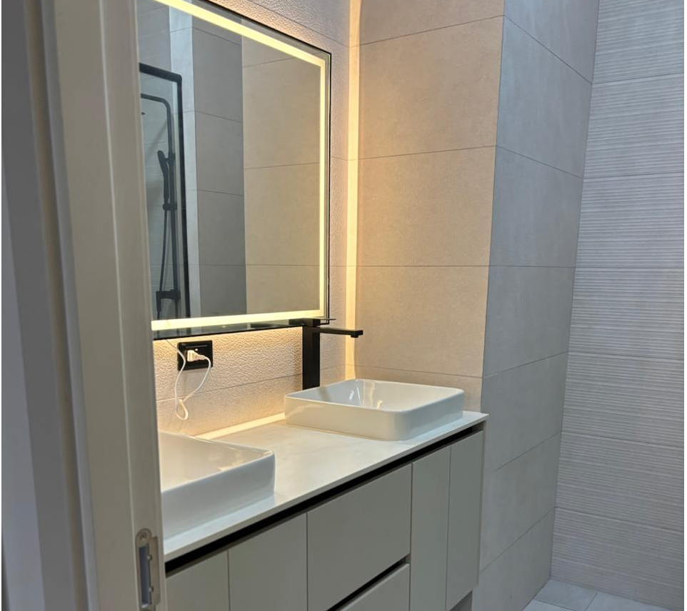 Gallery image 10