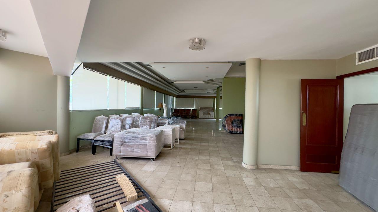 Gallery image 12